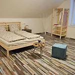 度假居 Brno In 20 Min House With Pergola & Free Parking *
