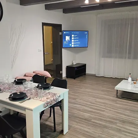 Brno In 20 Min House With Pergola & Free Parking Feriehus