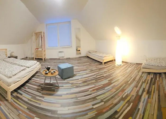 Feriehus Brno In 20 Min House With Pergola & Free Parking Rosice